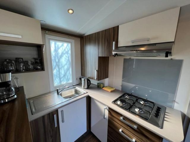 Chalet Kajuit 418 Op 5 Sterren Camping Bergumermeer Hotel Suameer Екстериор снимка